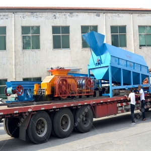 中型雙級粉碎機發貨 發往甘肅