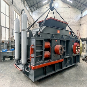 2PG1007中型對輥破碎制砂機發(fā)往廣東