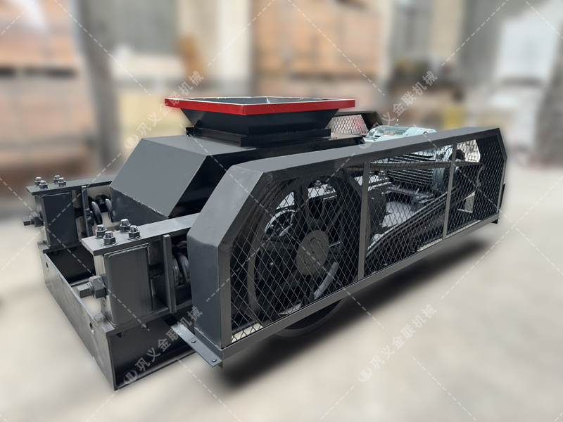 雙齒輥與光面輥差異解析：煤矸石破碎該選哪種對(duì)輥設(shè)備？